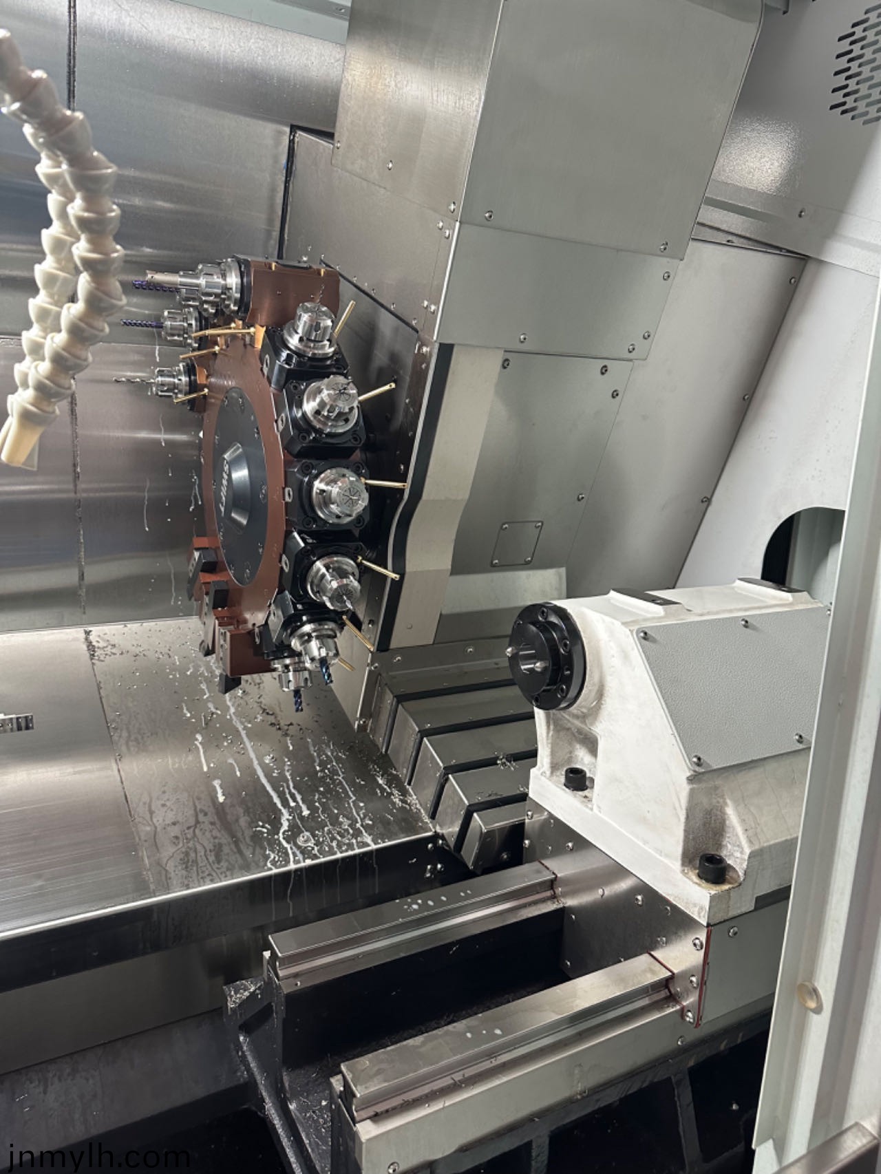 車銑(xian)復(fù)(fu)郃機(jī)(ji)（直(zhi)Y）